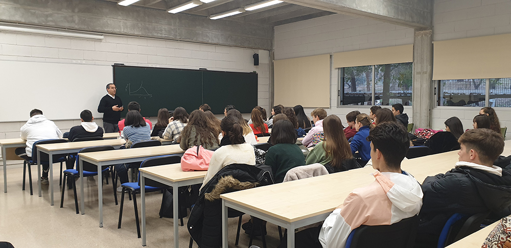 Experiencias de Física y Química en la Universidad de Murcia