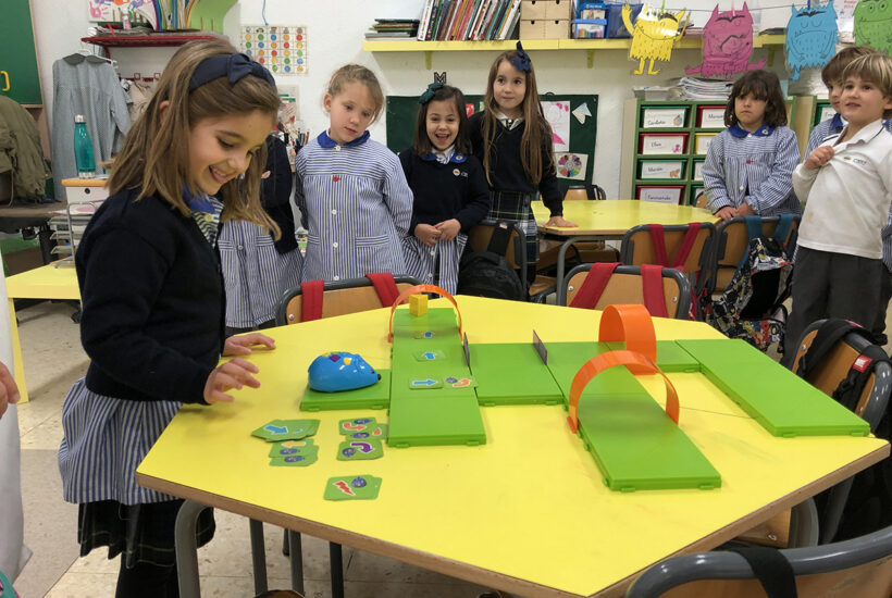 Aprendizaje de programación y robótica en 3º de Infantil